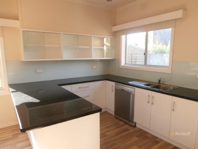 44 Calvert Street, Colac, VIC, Colac - Thumbnail 3