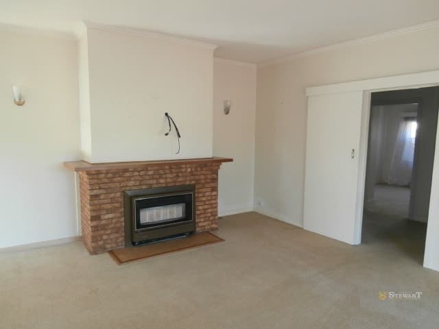 44 Calvert Street, Colac, VIC, Colac - Thumbnail 6