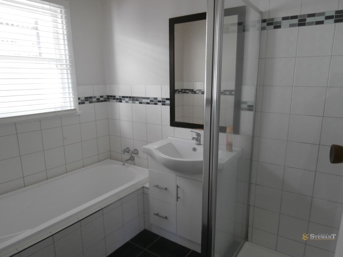 6 Adrian Street, Colac, VIC, Colac - Thumbnail 4