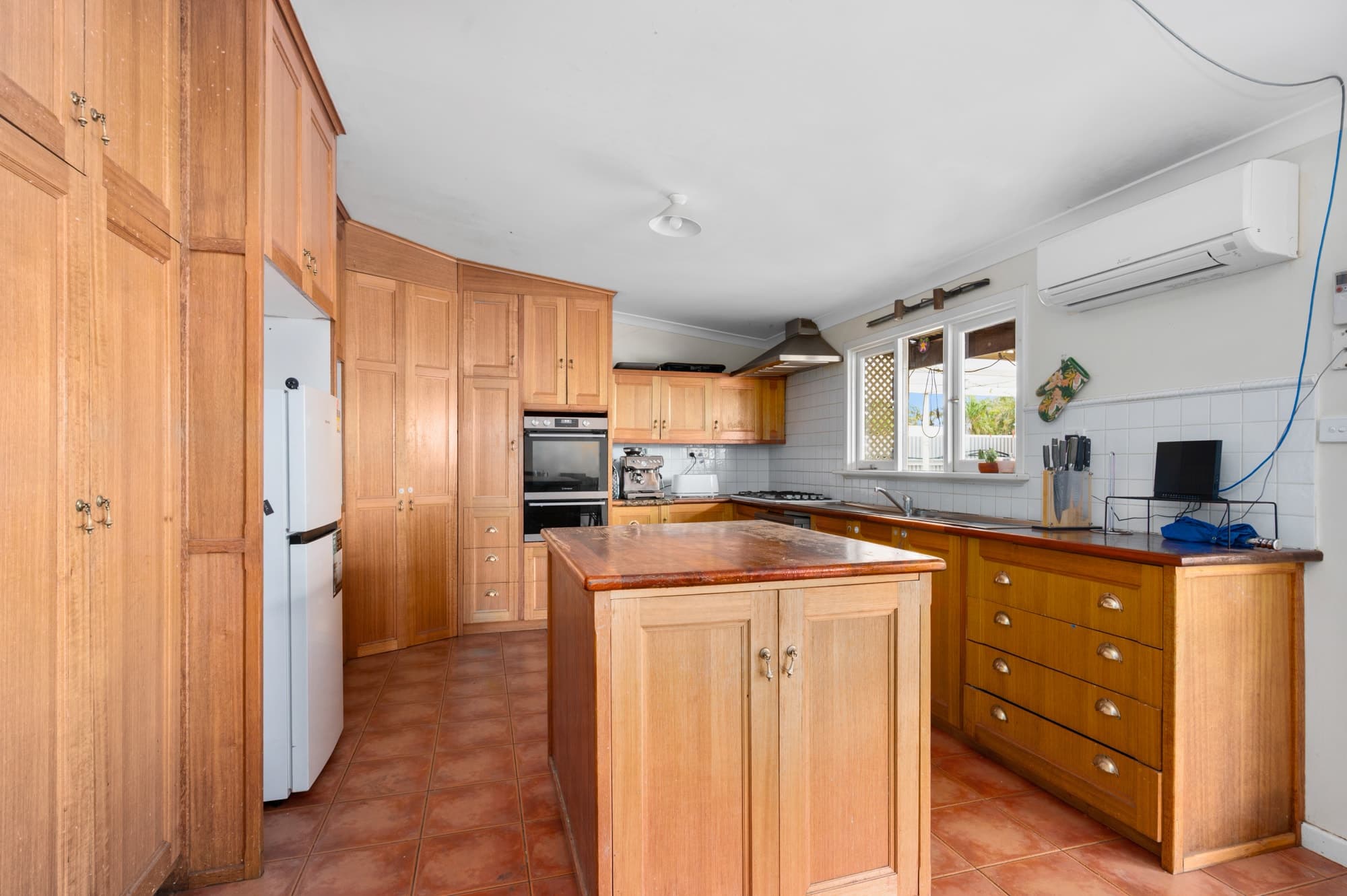 243 Burt Street,
	
			
							VICTORY HEIGHTS
				
							
							WA
			6432, Victory Heights - Thumbnail 5