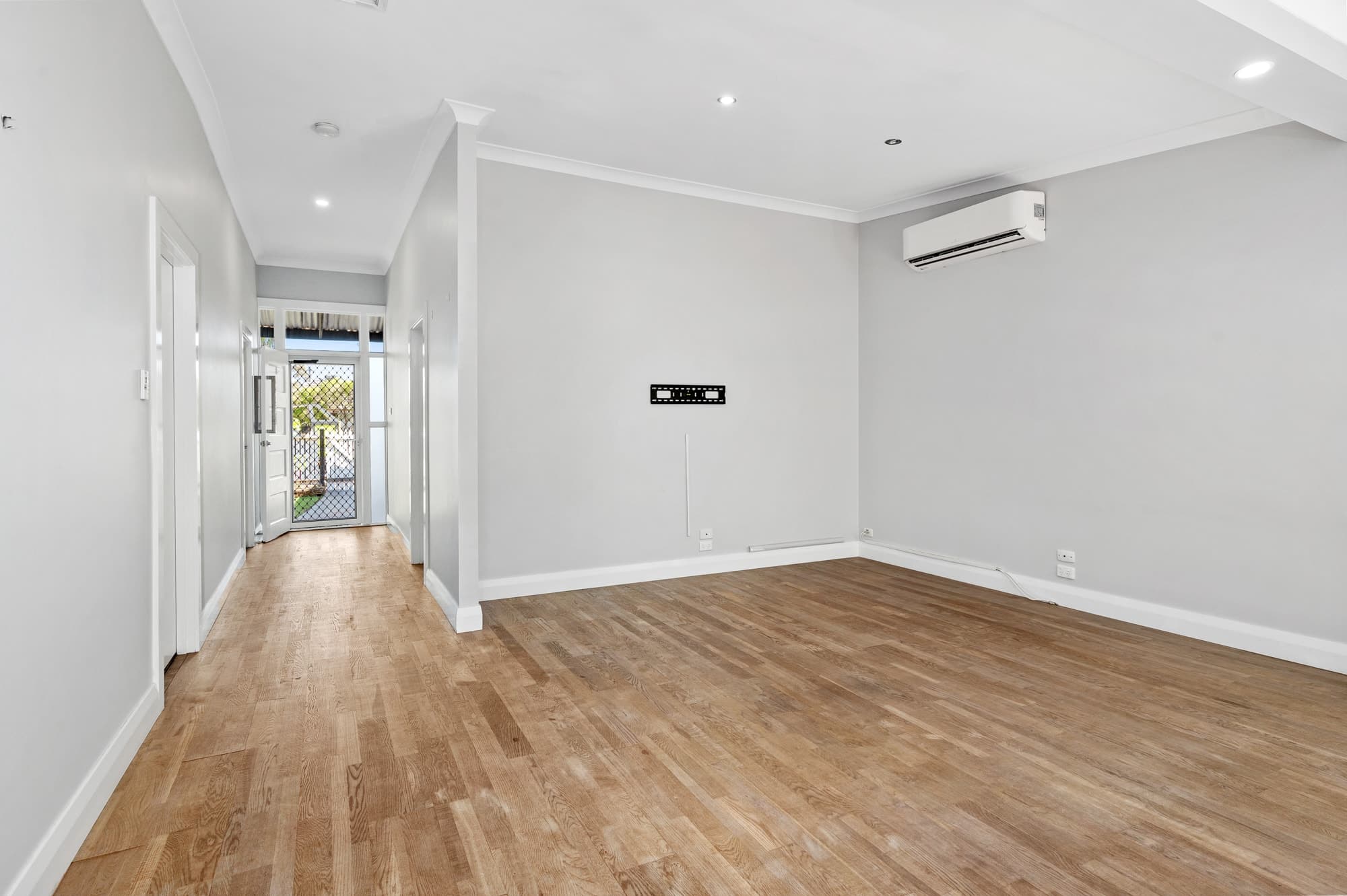 121 Hanbury Street,
	
			
							KALGOORLIE
				
							
							WA
			6430, Kalgoorlie - Thumbnail 4