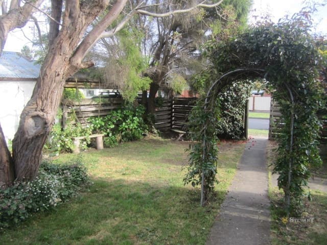 33 Scott Street, Colac, VIC, Colac - Thumbnail 4