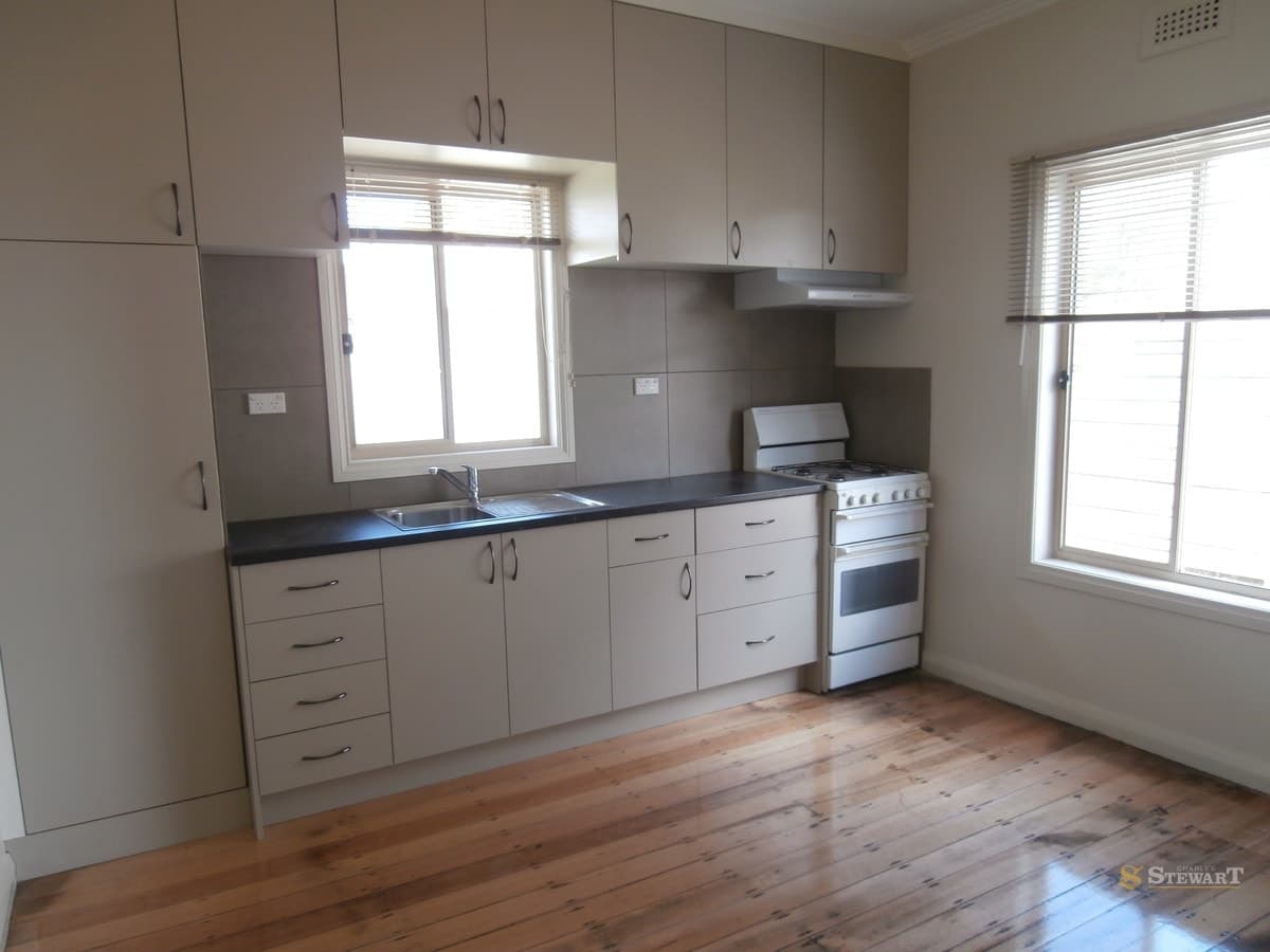 6 Johnstone Crescent, Colac, VIC, Colac - Thumbnail 3