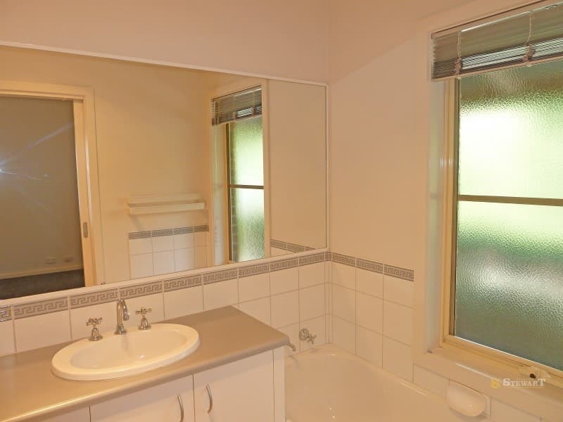 2/51 Calvert Street, Colac, VIC, Colac - Thumbnail 4