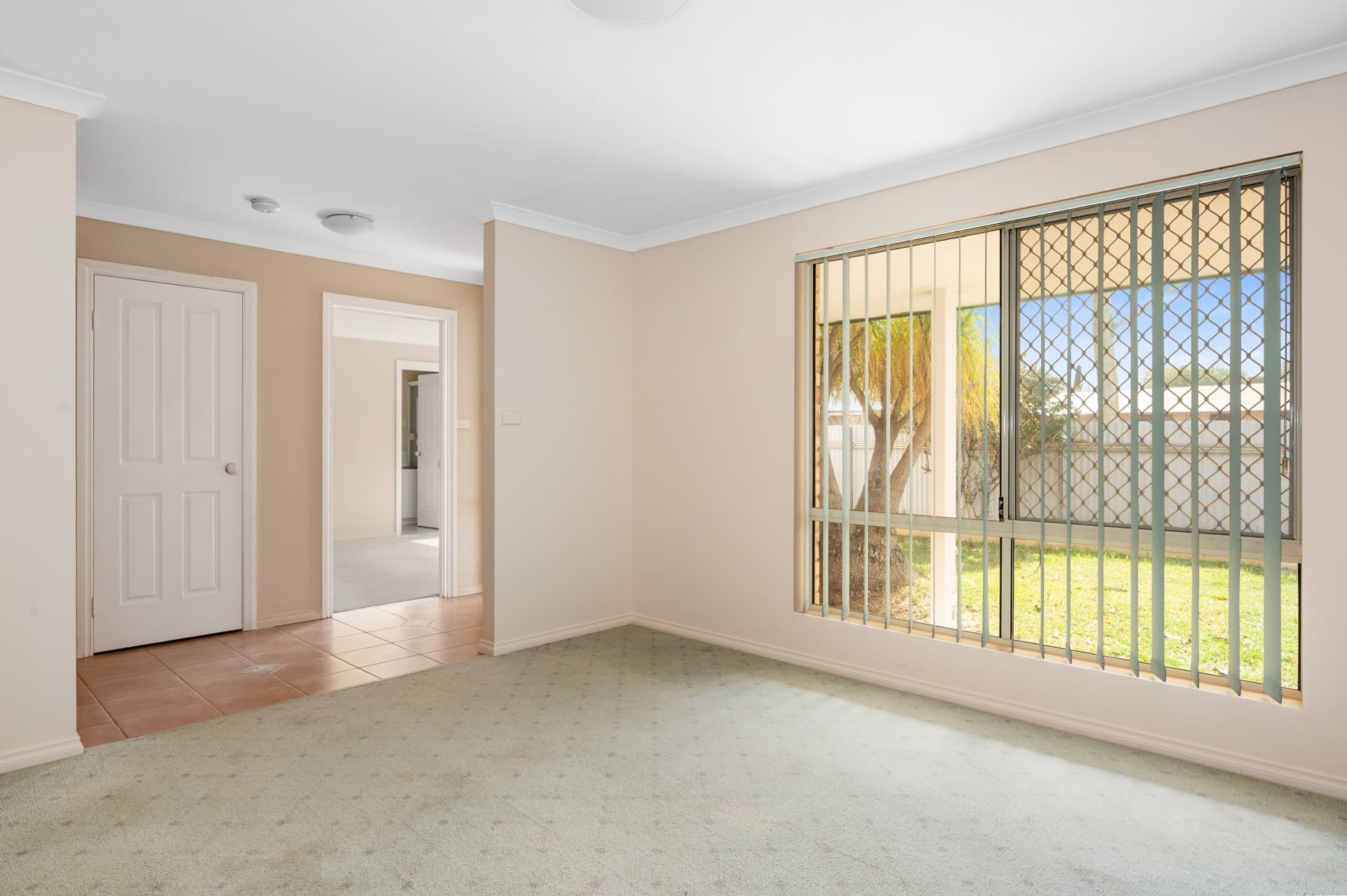 44 Rhodes Street, South Kalgoorlie - Thumbnail 2