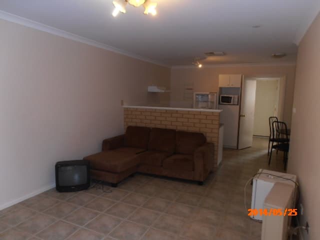 1/80 Dugan Street, Kalgoorlie - Thumbnail 4