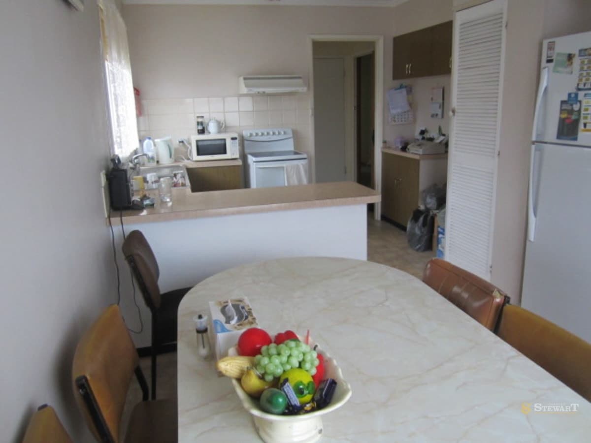 34 Miller Street, Colac, VIC, Colac - Thumbnail 4
