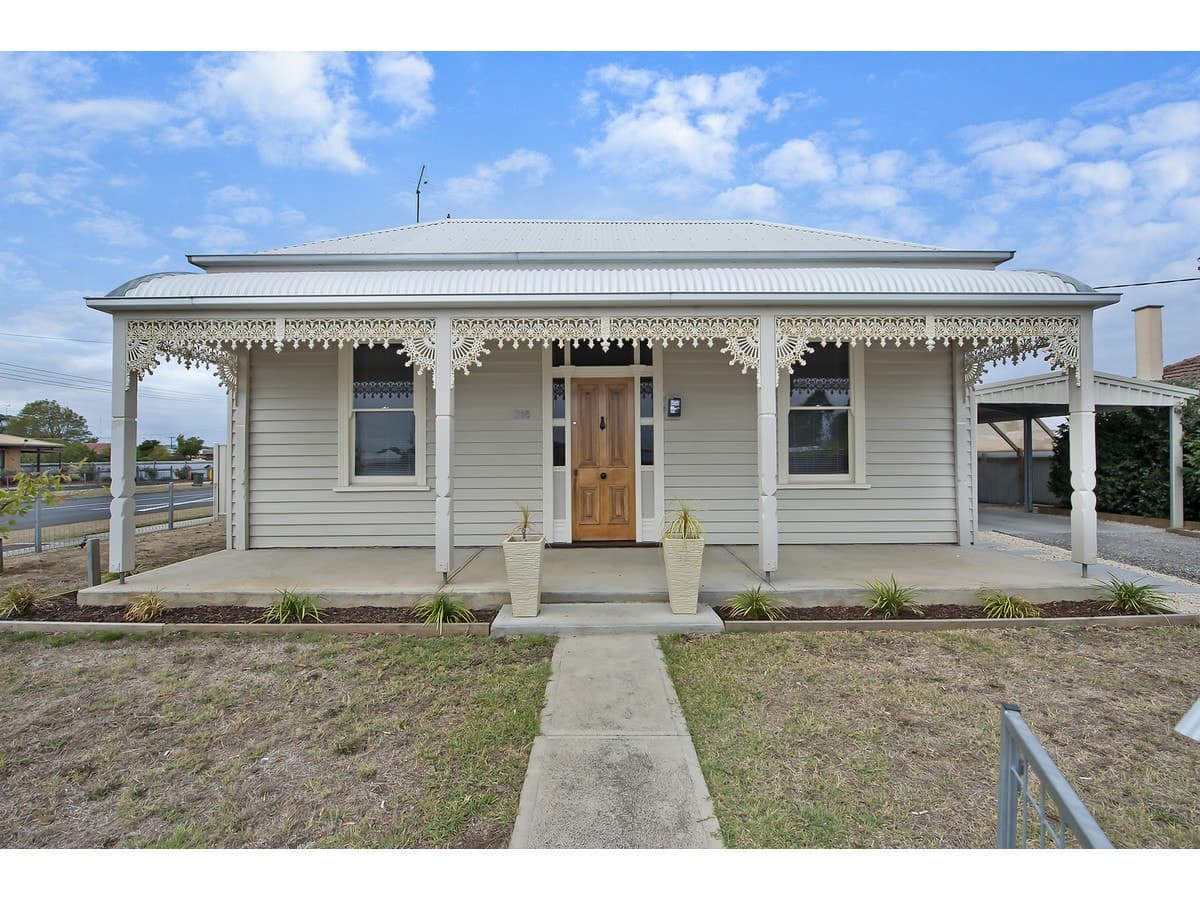 218 Wilson Street, Colac, VIC, Colac - Image 1