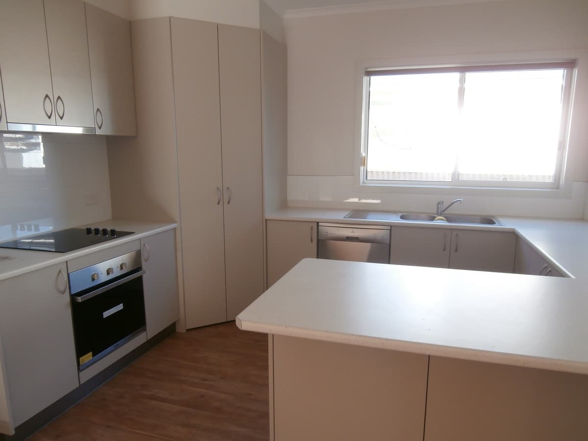 7 Armstrong Street, Colac, VIC, Colac - Thumbnail 2