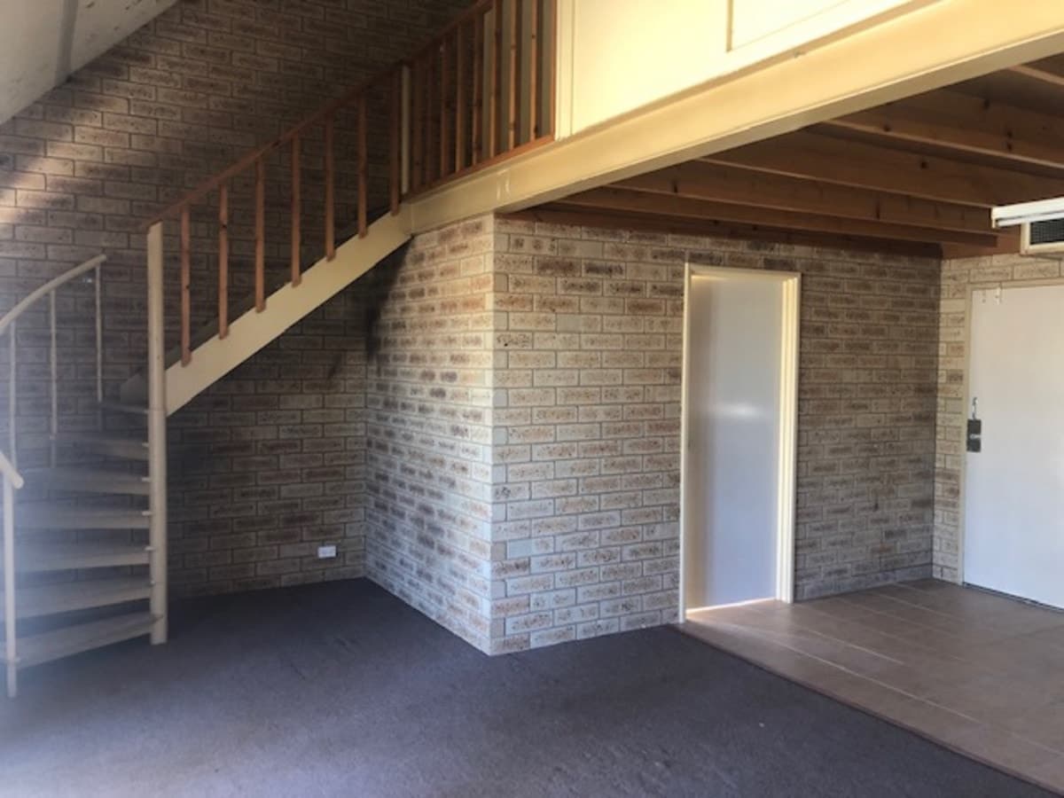 4/4 Carrington Street,
	
			
							South Kalgoorlie
				
							
							WA
			6430, South Kalgoorlie - Thumbnail 4