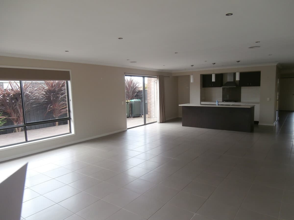 7 Imperial Drive, Colac, VIC, Colac - Thumbnail 3
