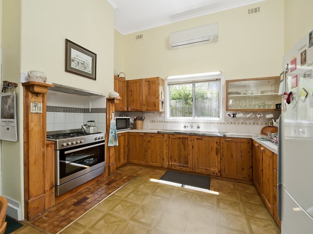 27 Queen Street, Colac, VIC, Colac - Thumbnail 2
