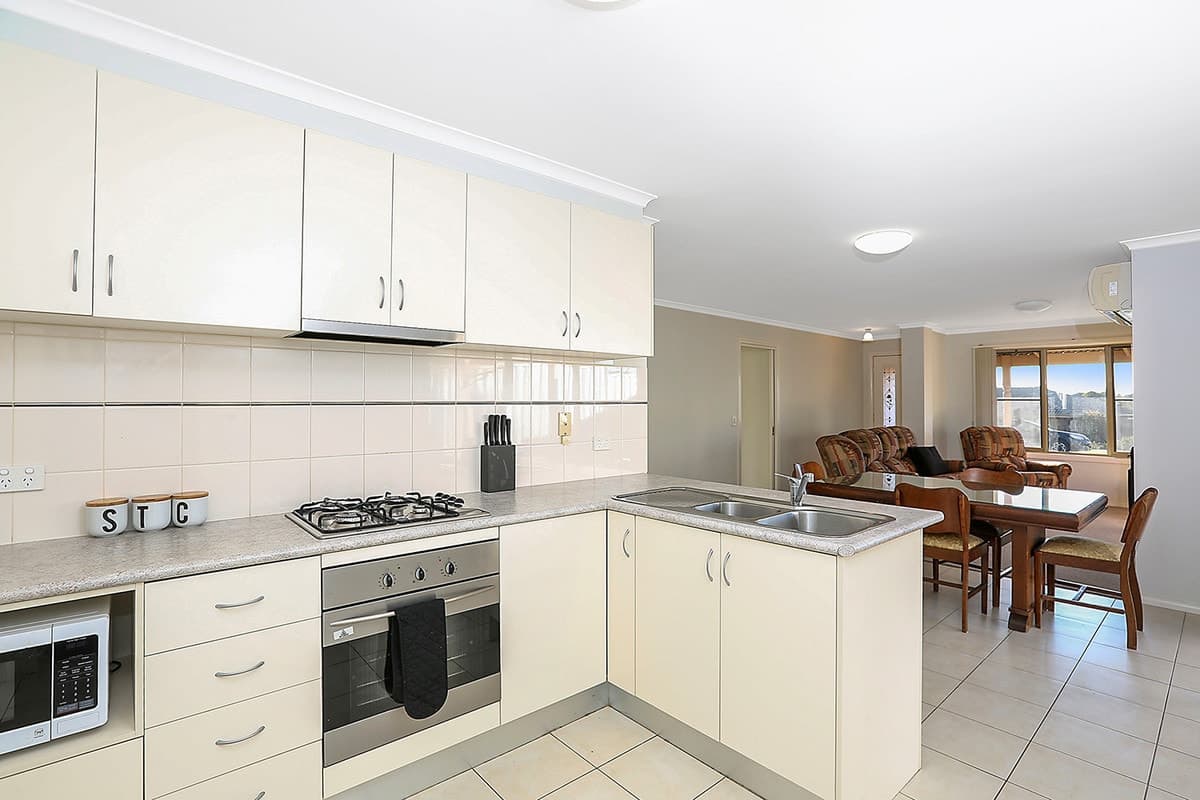 1/56 Wallace Street, Colac, VIC, Colac - Thumbnail 2