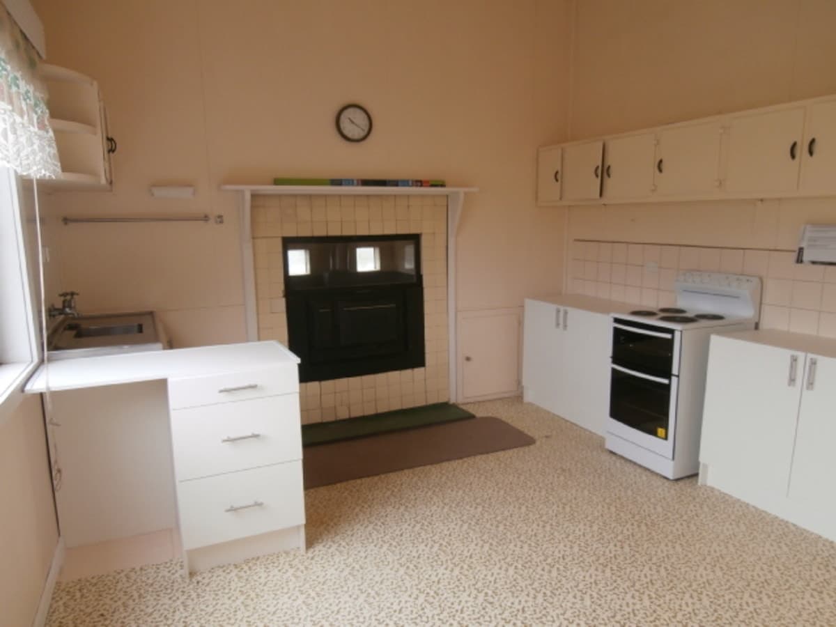210 Rossmoyne Road, Colac, VIC, Colac - Thumbnail 2