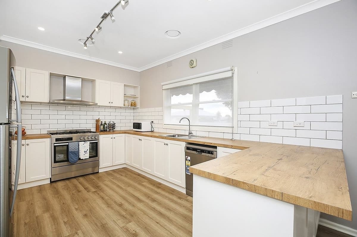 440 Murray Street, Colac, VIC, Colac - Thumbnail 2