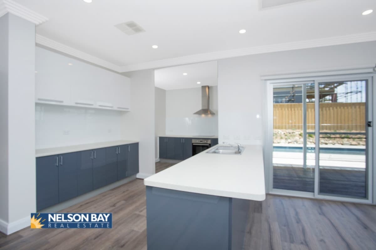 33 Mooring Avenue, Corlette NSW 2315, Corlette - Thumbnail 4
