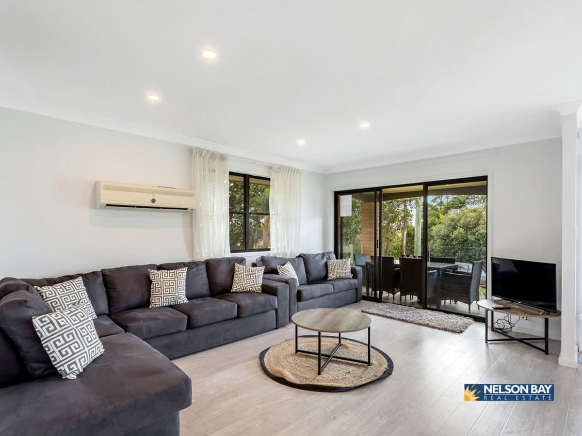 1 / 3 Sandy Point Road, Corlette NSW 2315, Corlette - Thumbnail 4