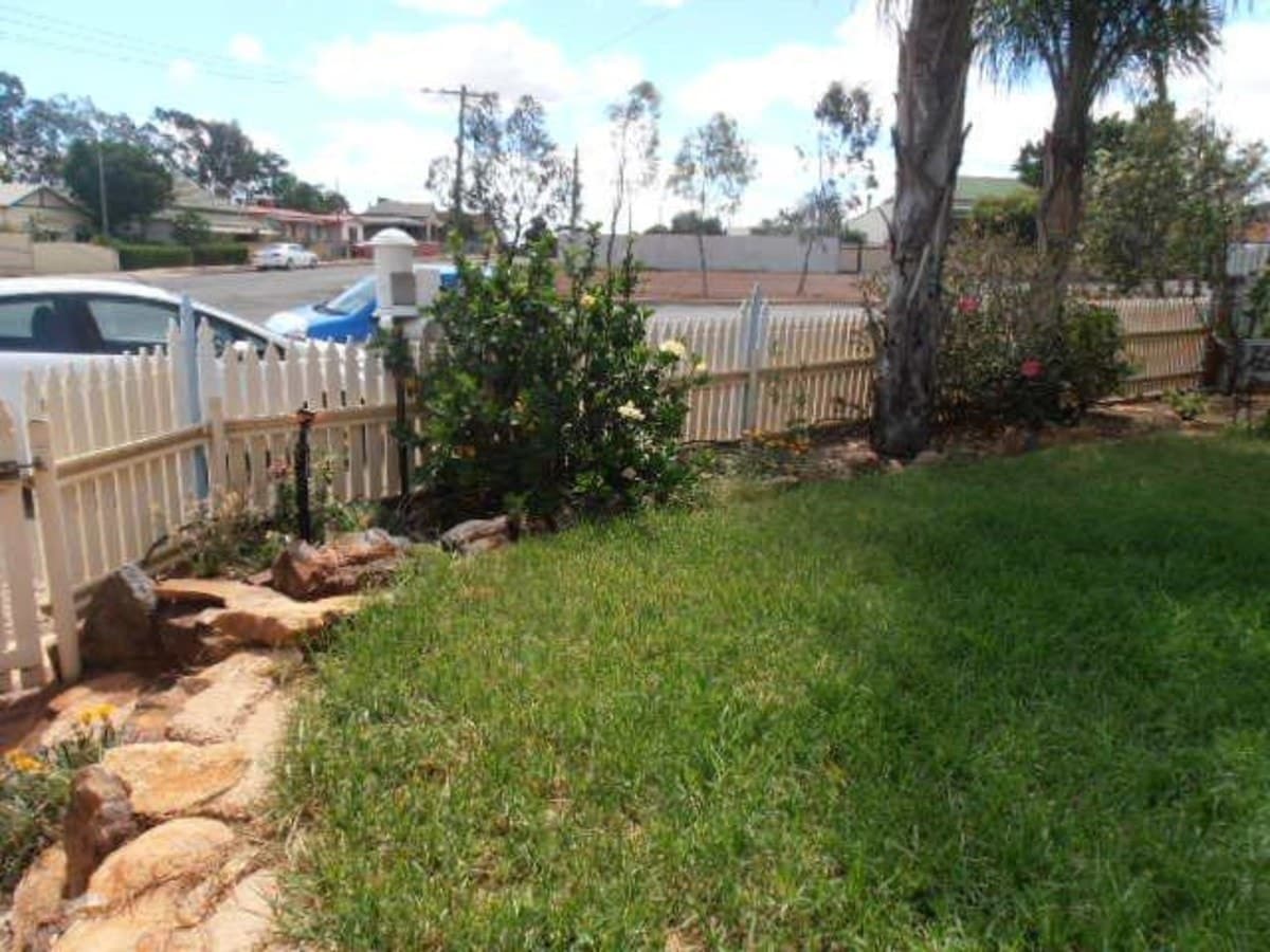 6 Broadarrow Road,
	
			
							Kalgoorlie
				
							
							WA
			6430, Kalgoorlie - Thumbnail 4