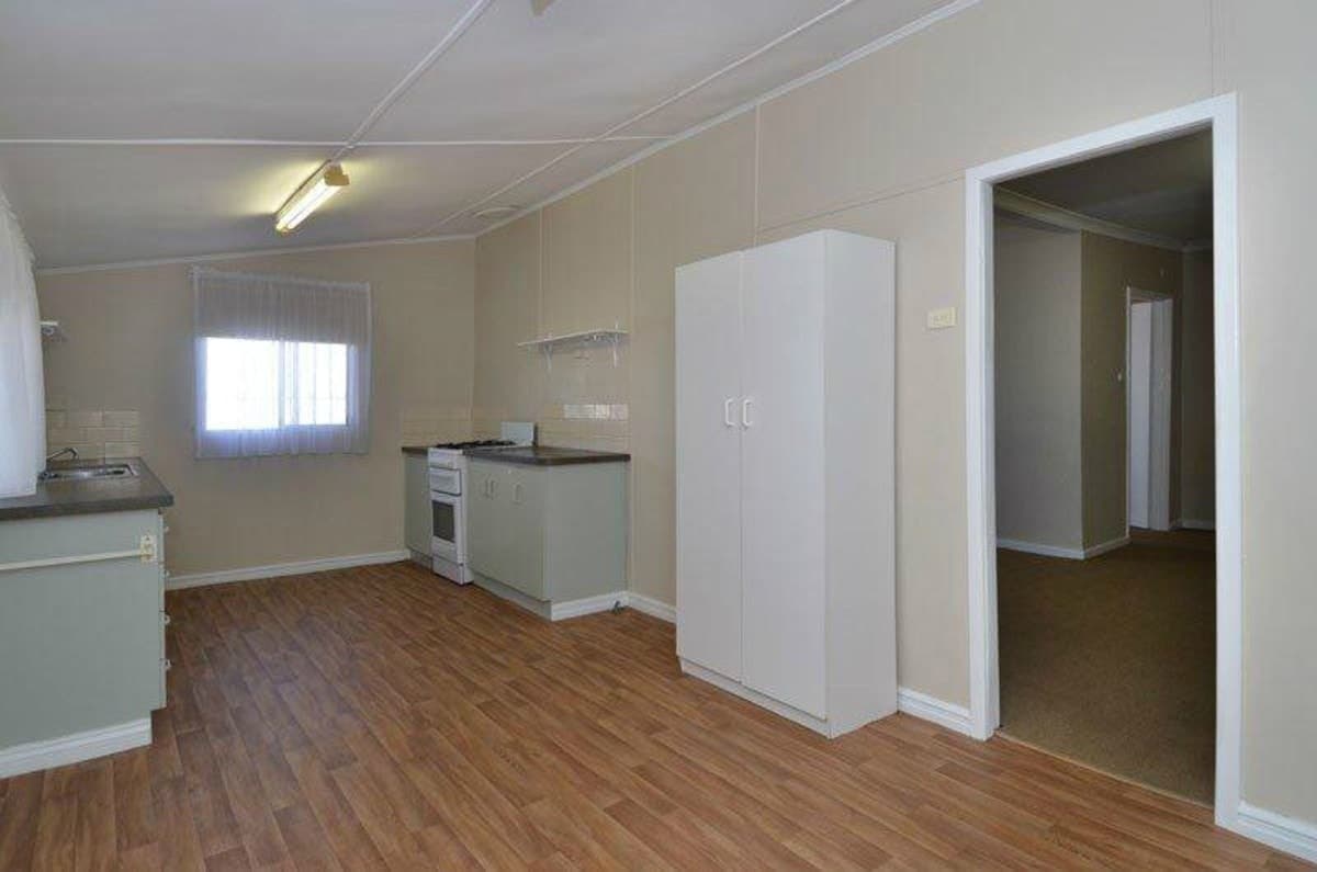 51 Ardagh Avenue,
	
			
							KALGOORLIE
				
							
							WA
			6430, Kalgoorlie - Thumbnail 7