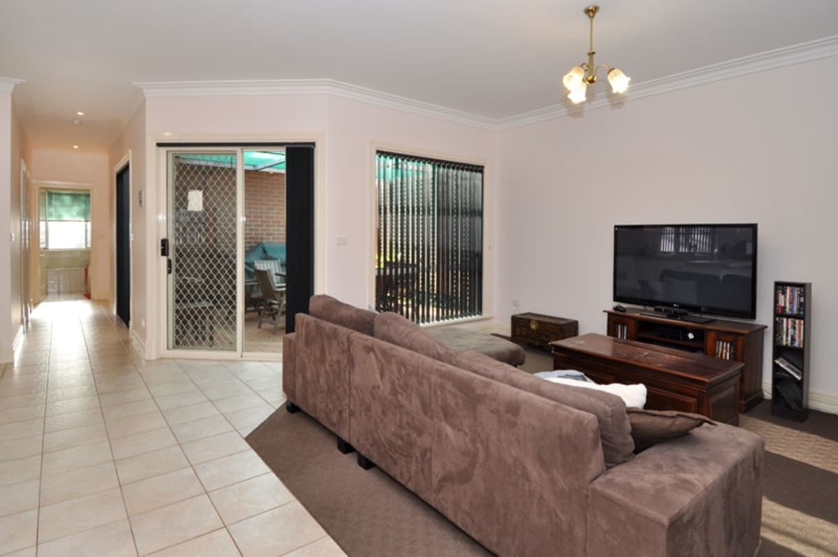 8A Kunanalling Ave, Hannans, Kalgoorlie - Thumbnail 2