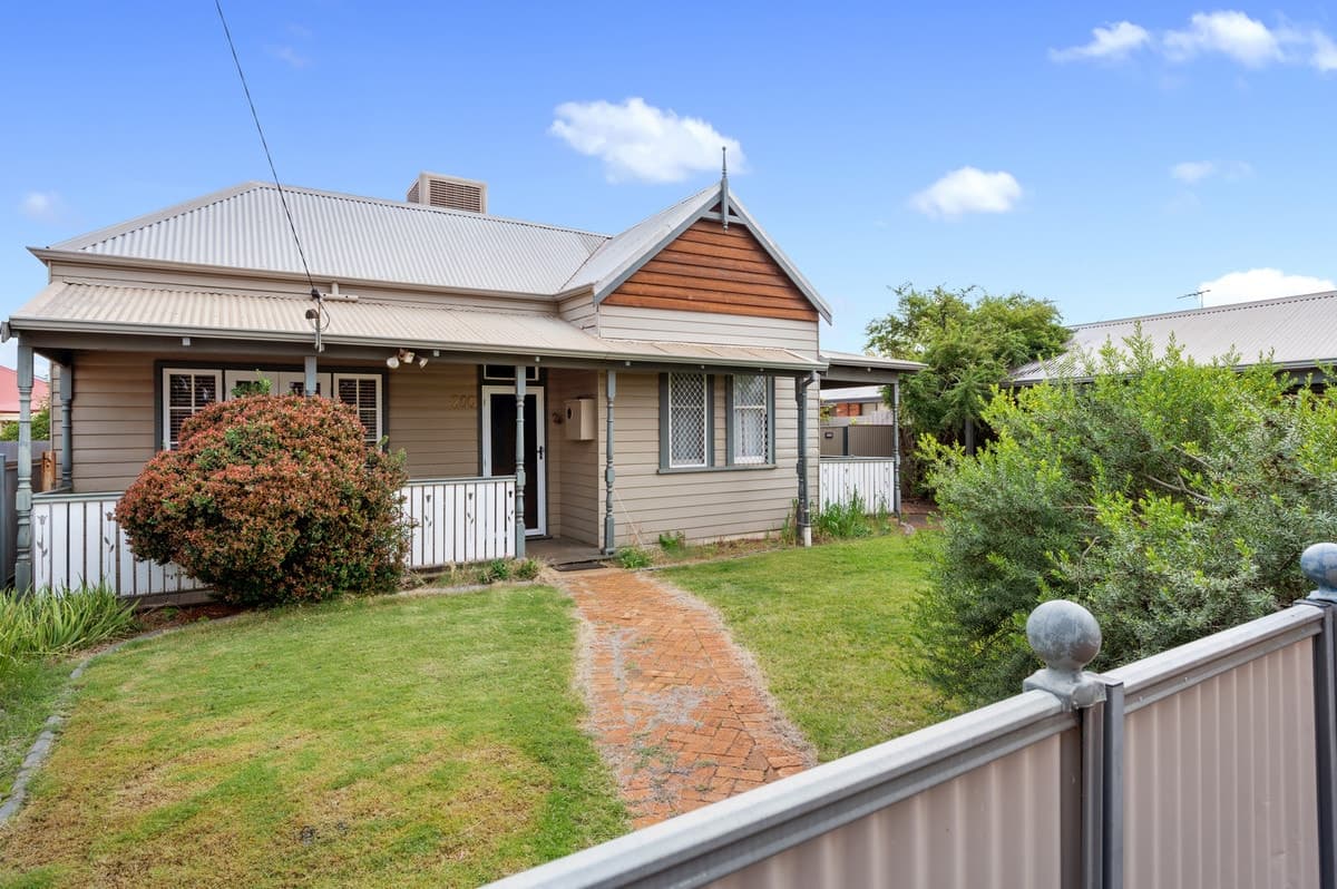 200 Macdonald Street,
	
			
							KALGOORLIE
				
							
							WA
			6430, Kalgoorlie - Thumbnail 5