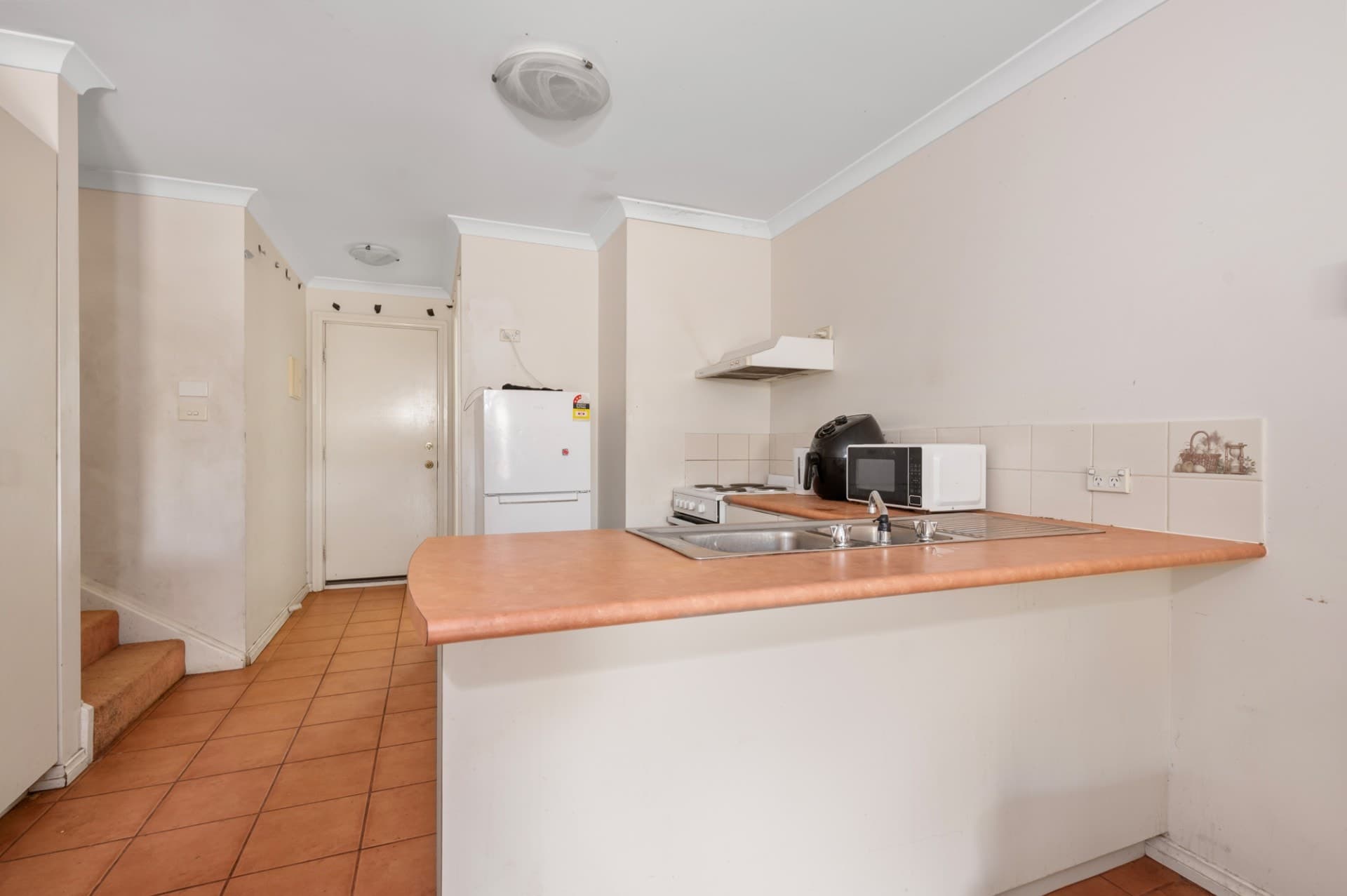 2/13 Brookman Street,
	
			
							KALGOORLIE
				
							
							WA
			6430, Kalgoorlie - Thumbnail 2