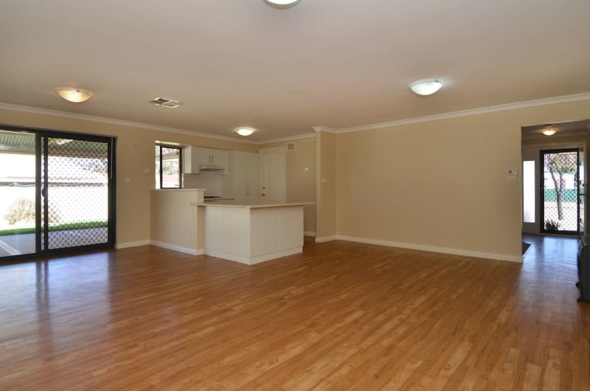 19 Gilberton Street, South Kalgoorlie, Kalgoorlie - Thumbnail 4