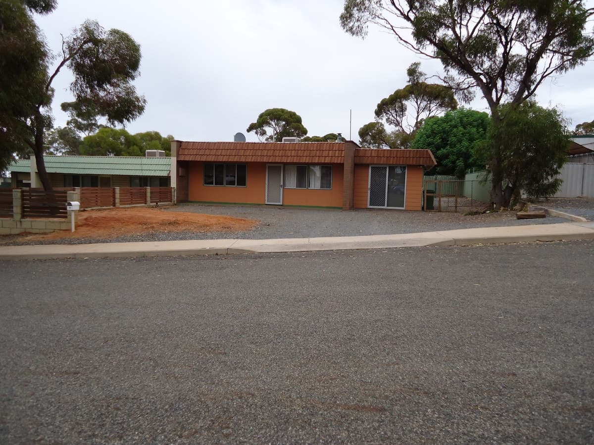4 Mason Street, Kambalda East - Thumbnail 2