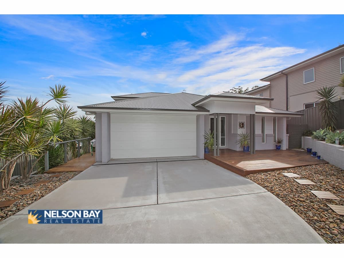 11 Mooring Avenue, Corlette NSW 2315, Corlette - Thumbnail 2