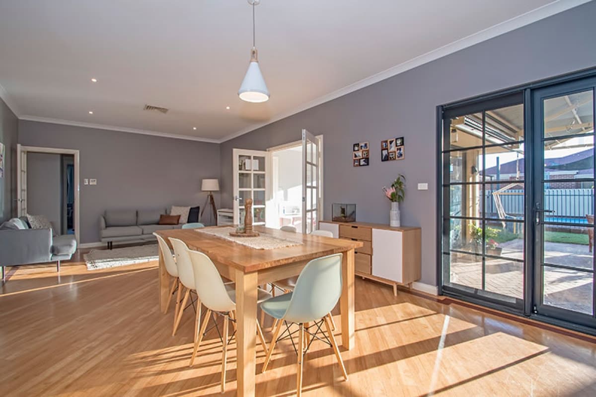 19 Smythe Drive, Broadwood - Thumbnail 8