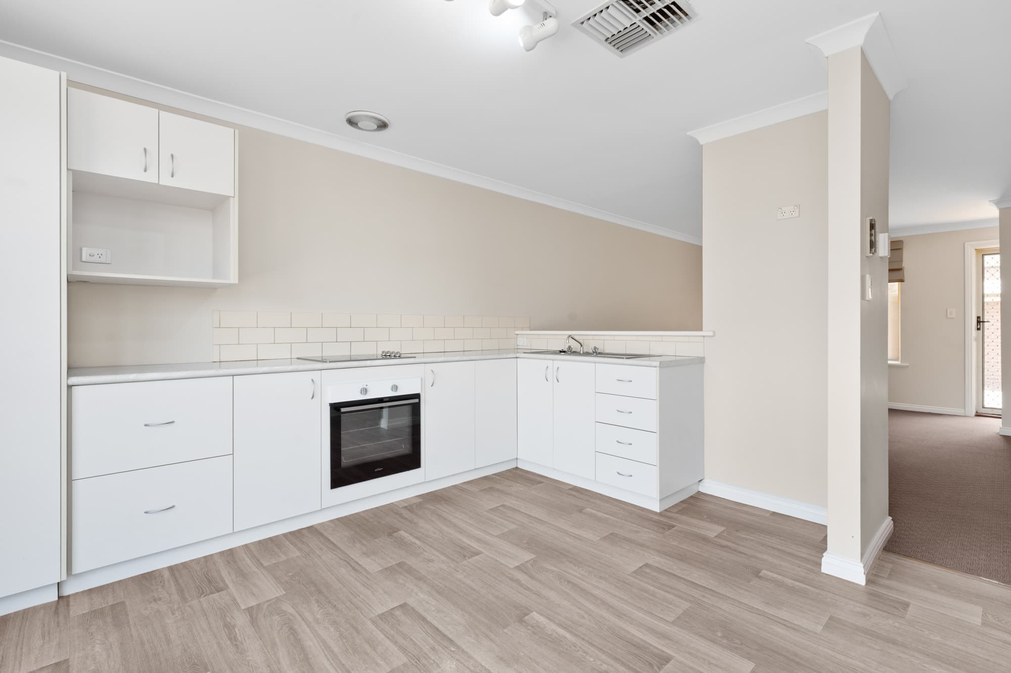 16/579 Hannan Street, Kalgoorlie - Thumbnail 2