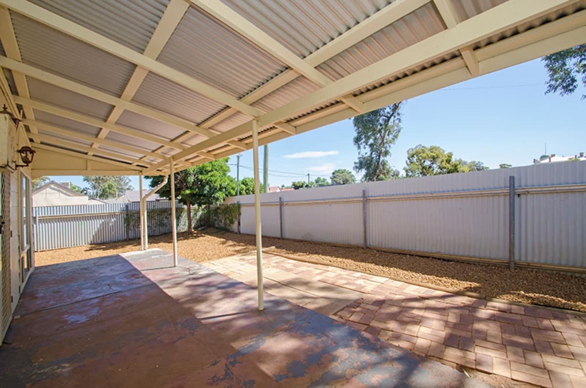 143 Hanbury Street,
	
			
							Kalgoorlie
				
							
							WA
			6430, Kalgoorlie - Thumbnail 4