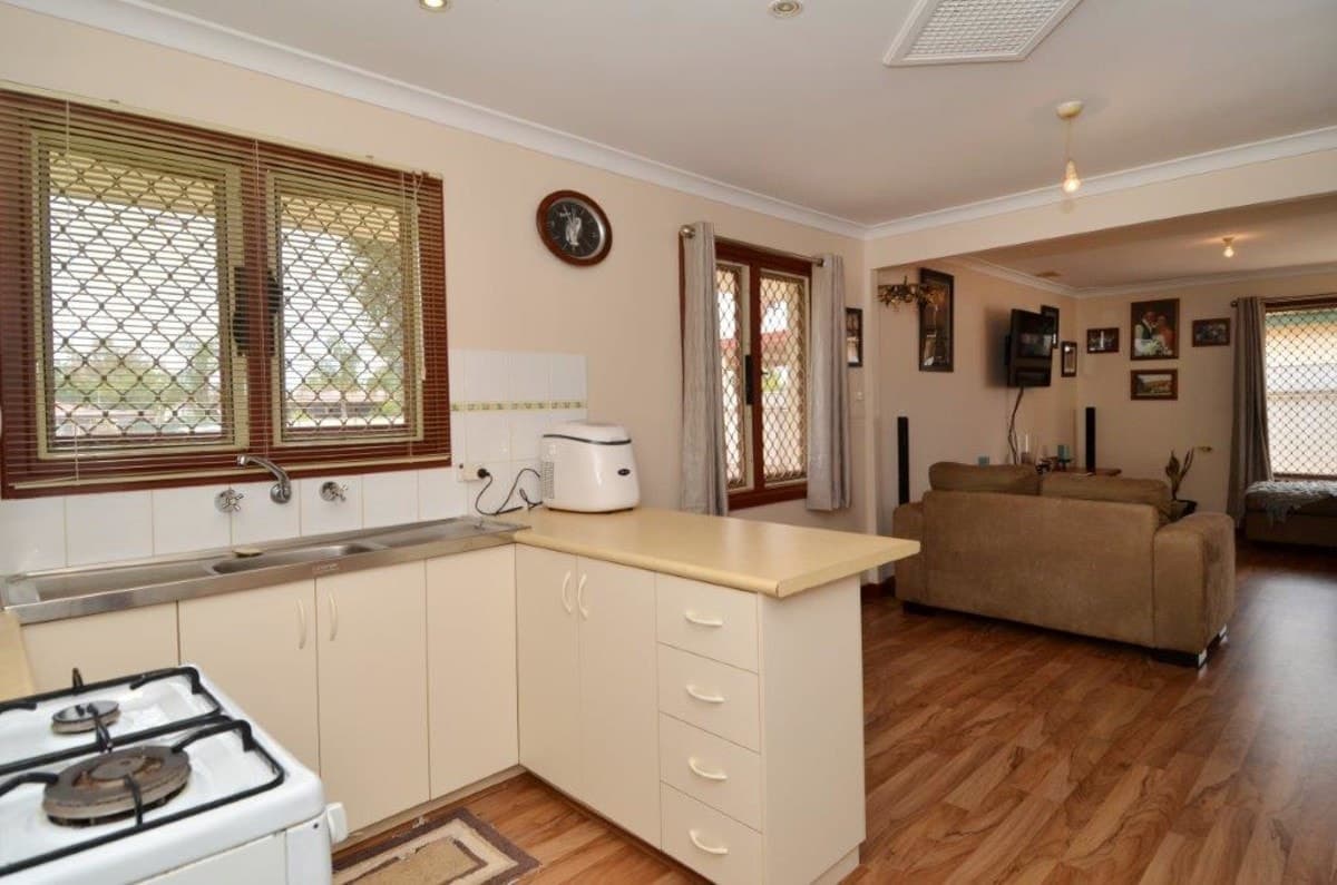 13 Belgravia Place, Sth Kalgoorlie, Kalgoorlie - Thumbnail 5