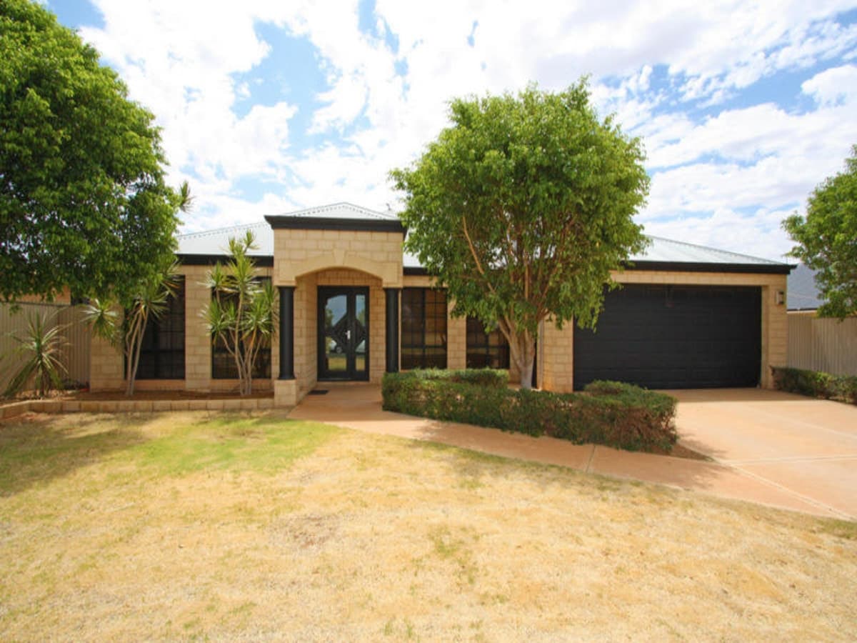 10 Henneker Drive,
	
			
							KALGOORLIE
				
							
							WA
			6430, Kalgoorlie - Image 1