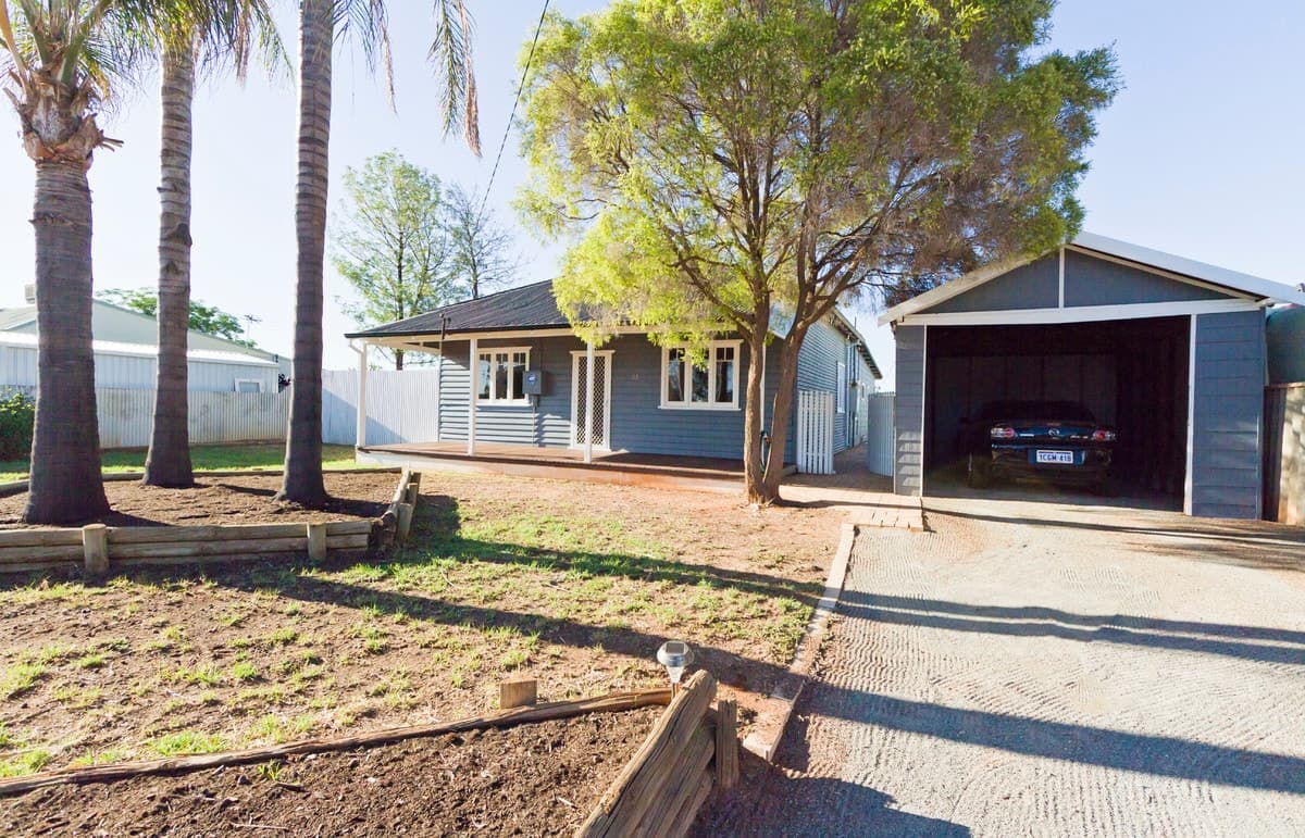 33 North Terrace, Boulder,
	
			
							KALGOORLIE
				
							
							WA
			6430, Kalgoorlie - Thumbnail 2