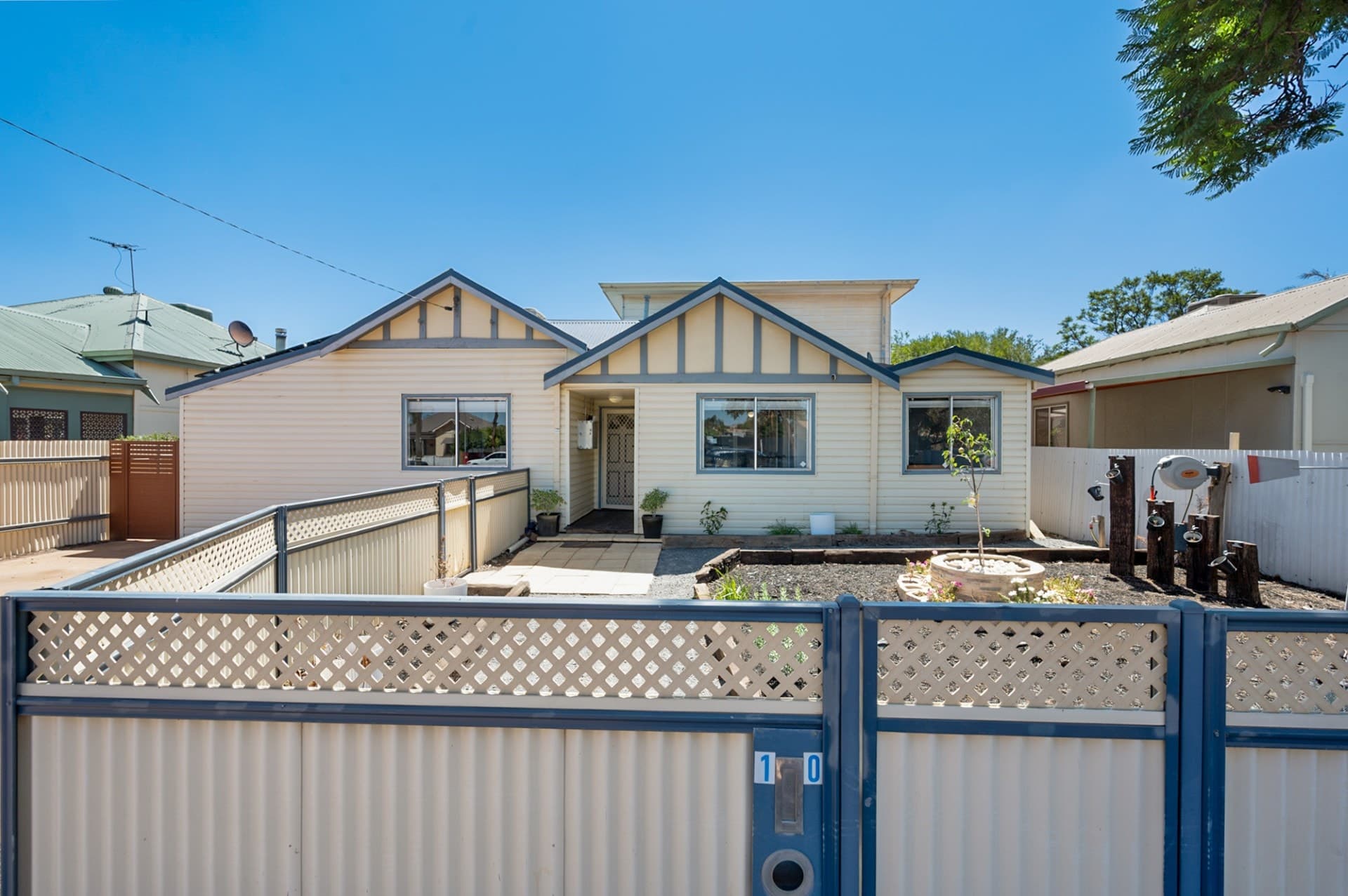 10 Gilberton Street, South Kalgoorlie, Kalgoorlie - Image 1