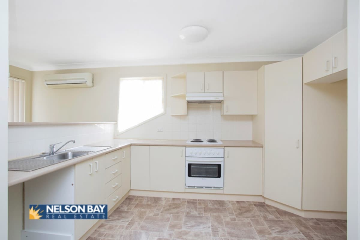 1 / 8 Luderick Close, CORLETTE NSW 2315, Corlette - Thumbnail 2