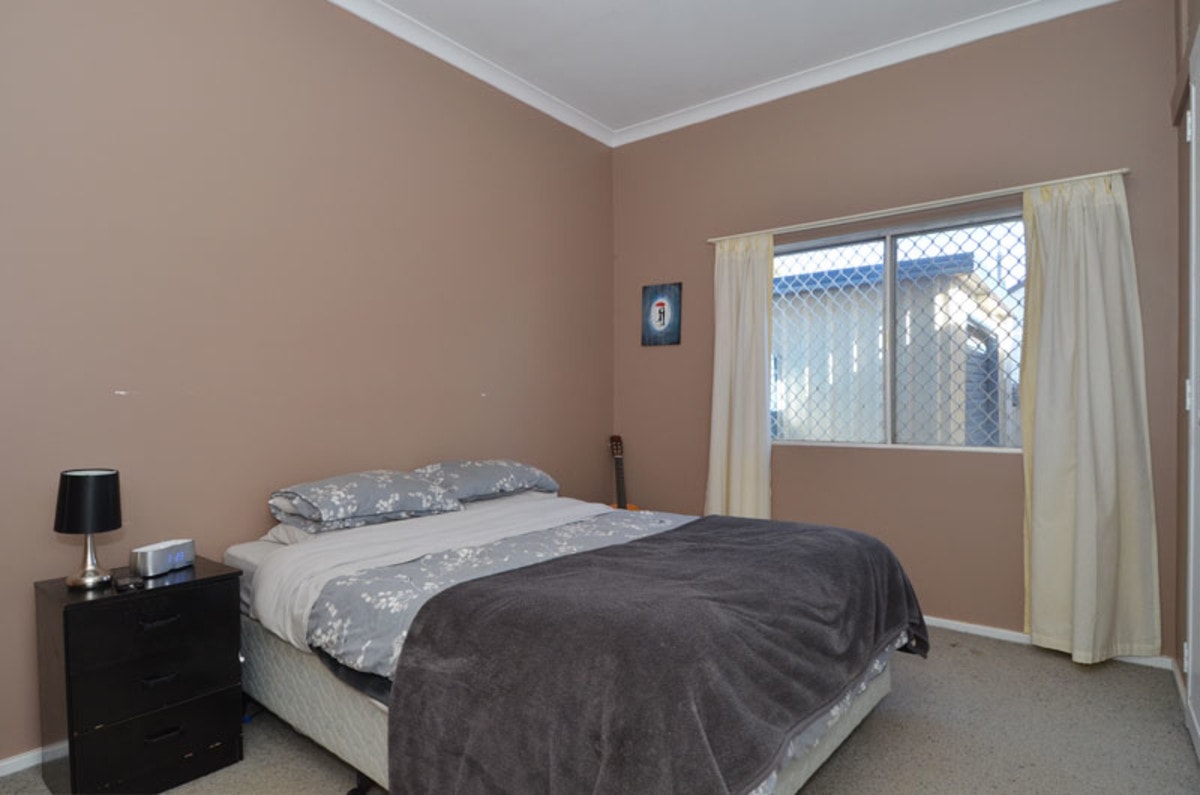 5 Chamberlain Street,
	
			
							Kalgoorlie
				
							
							WA
			6430, Kalgoorlie - Thumbnail 8