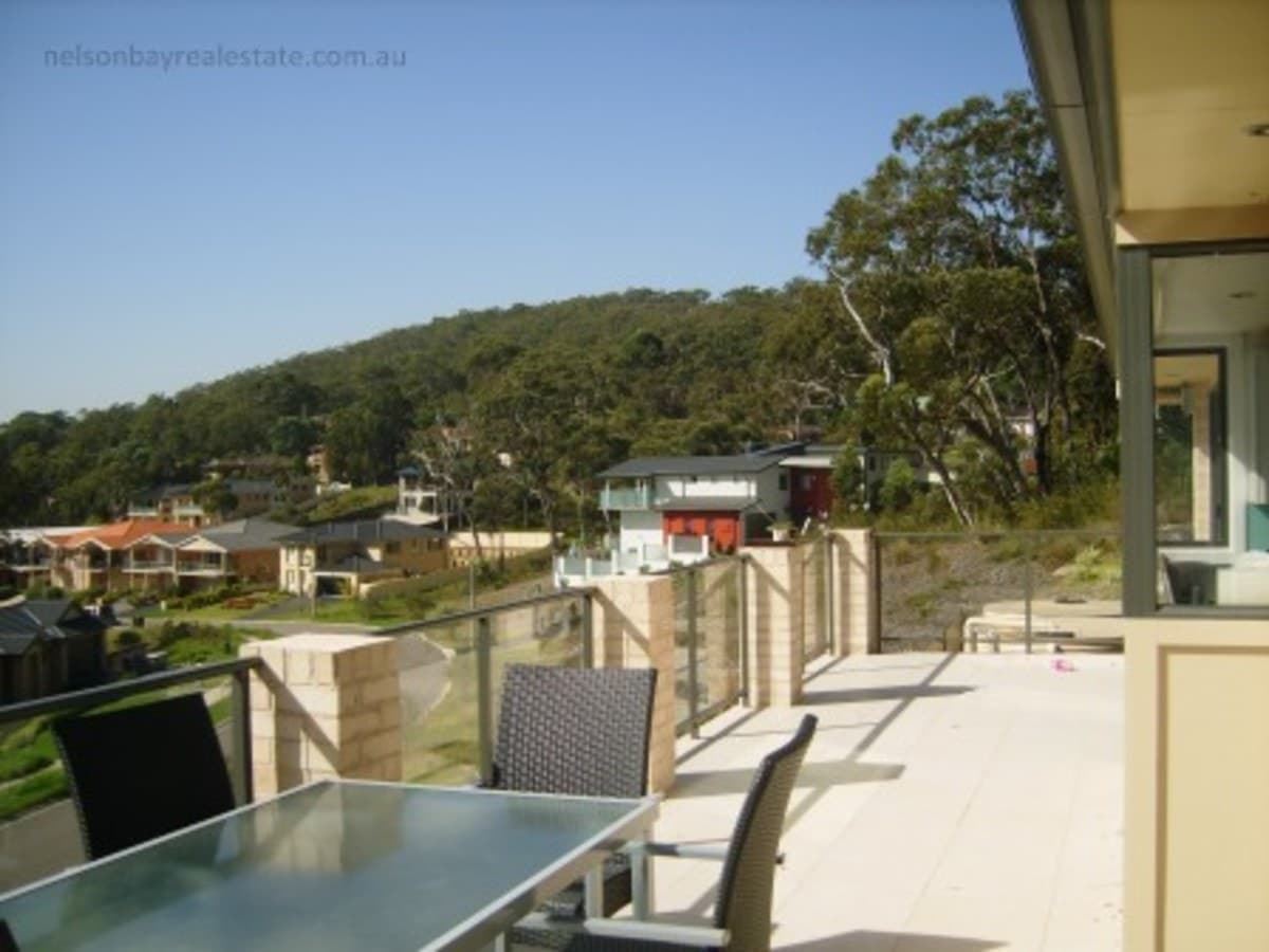 44 Saratoga Avenue, Corlette NSW 2315, Corlette - Thumbnail 2