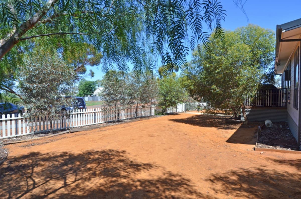 55 Hunt Street,
	
			
							Coolgardie
				
							
							WA
			6429, Coolgardie - Thumbnail 2