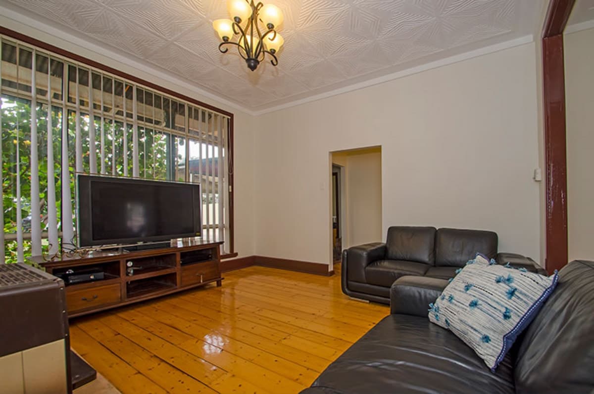 123 Bourke Street,
	
			
							Lamington
				
							
							WA
			6430, Lamington - Thumbnail 3