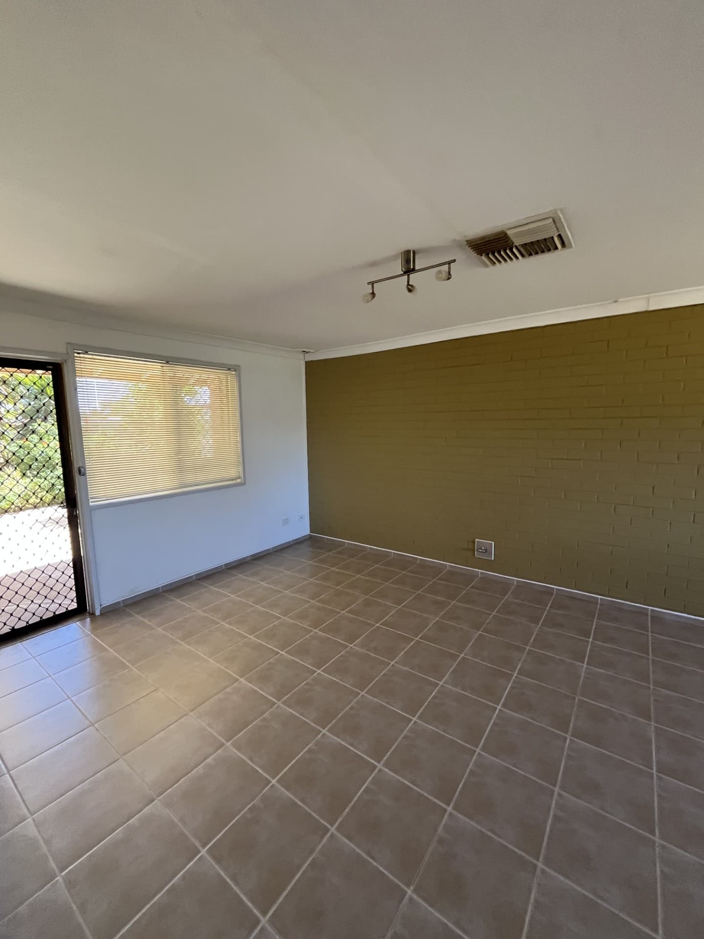 23A Blackall Place,
	
			
							SOUTH KALGOORLIE
				
							
							WA
			6430, South Kalgoorlie - Thumbnail 4