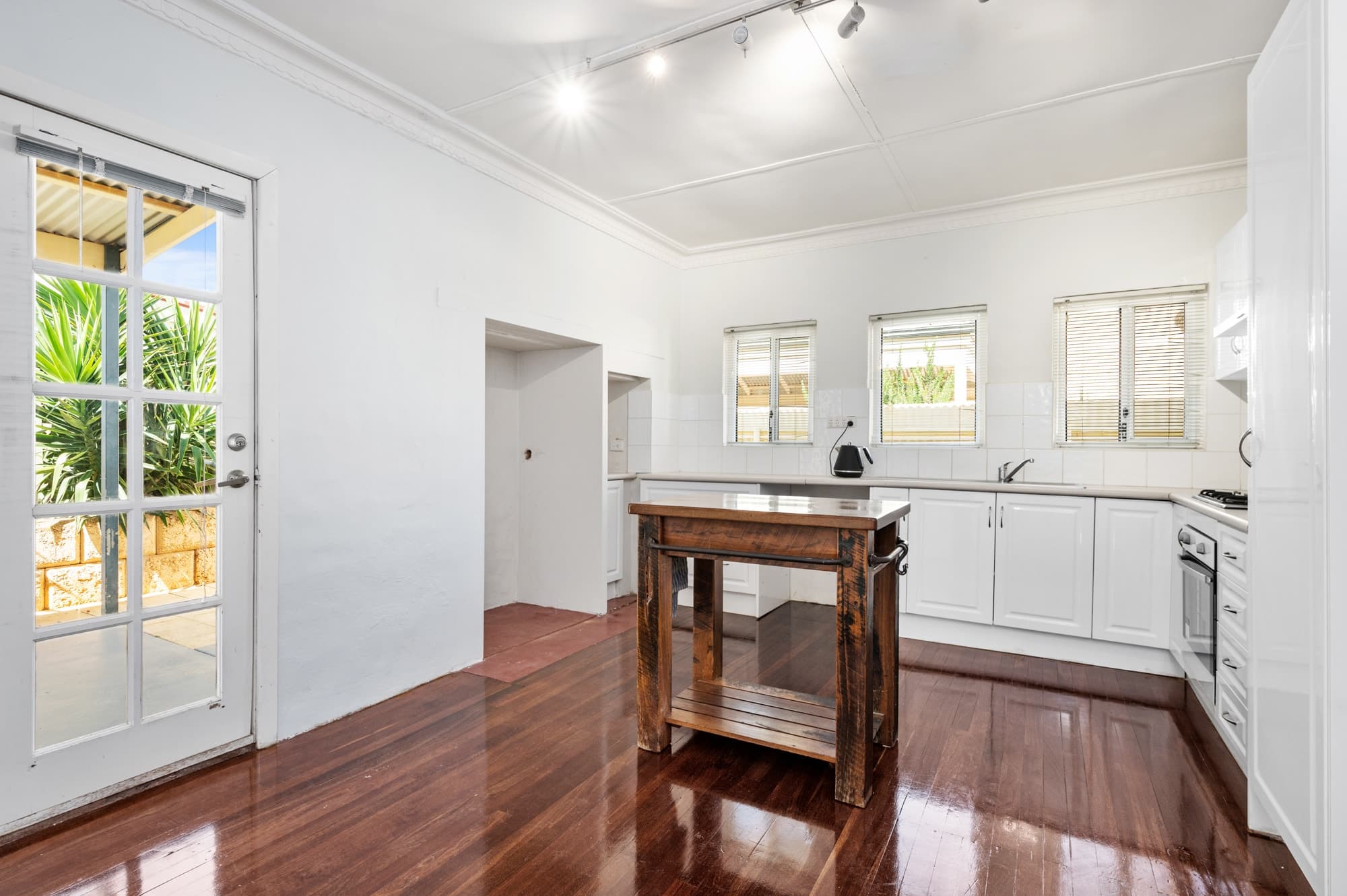 131 Collins Street,
	
			
							PICCADILLY
				
							
							WA
			6430, Piccadilly - Thumbnail 8