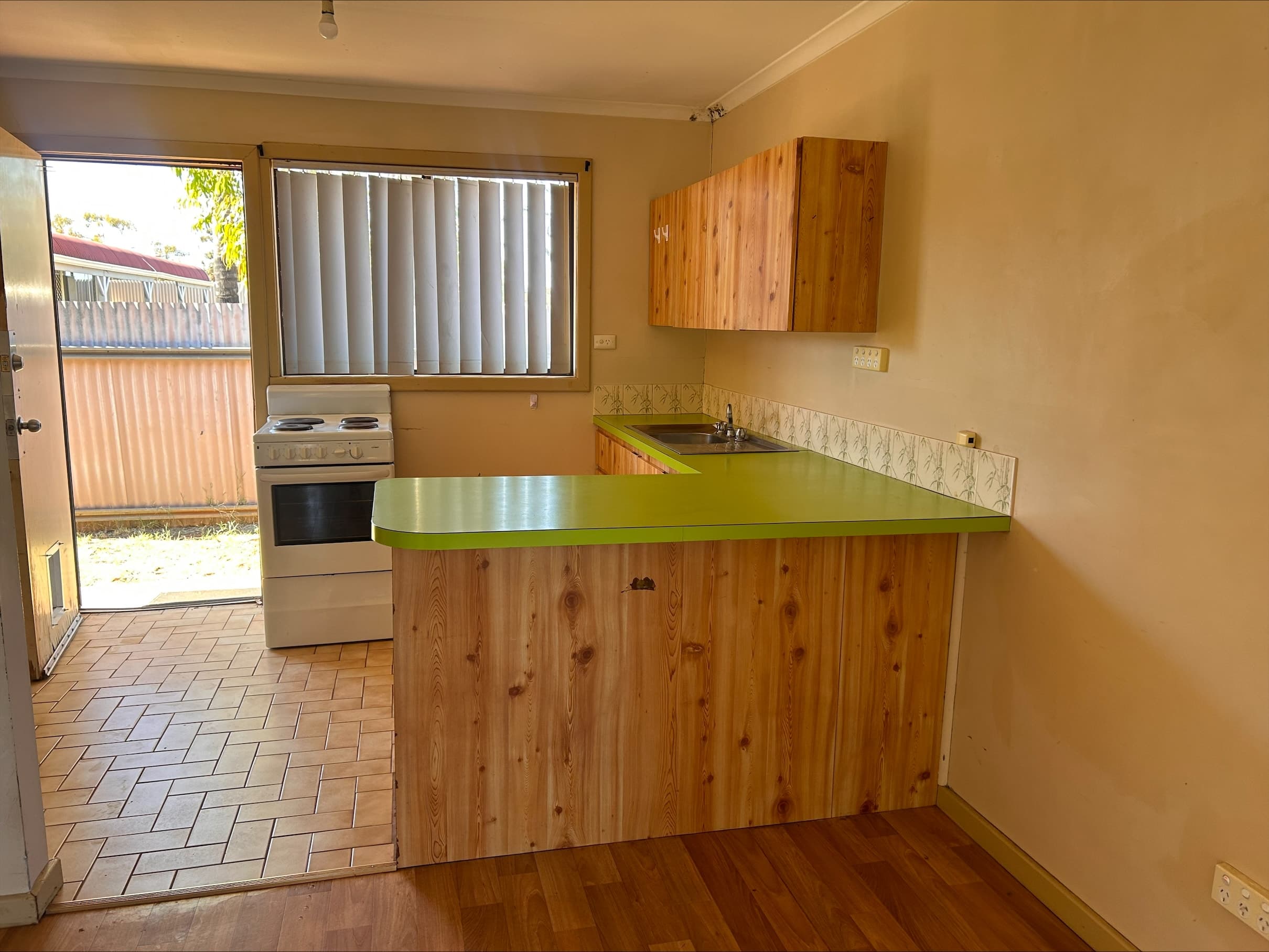 85A North Terrace,
	
			
							VICTORY HEIGHTS
				
							
							WA
			6432, Victory Heights - Thumbnail 2
