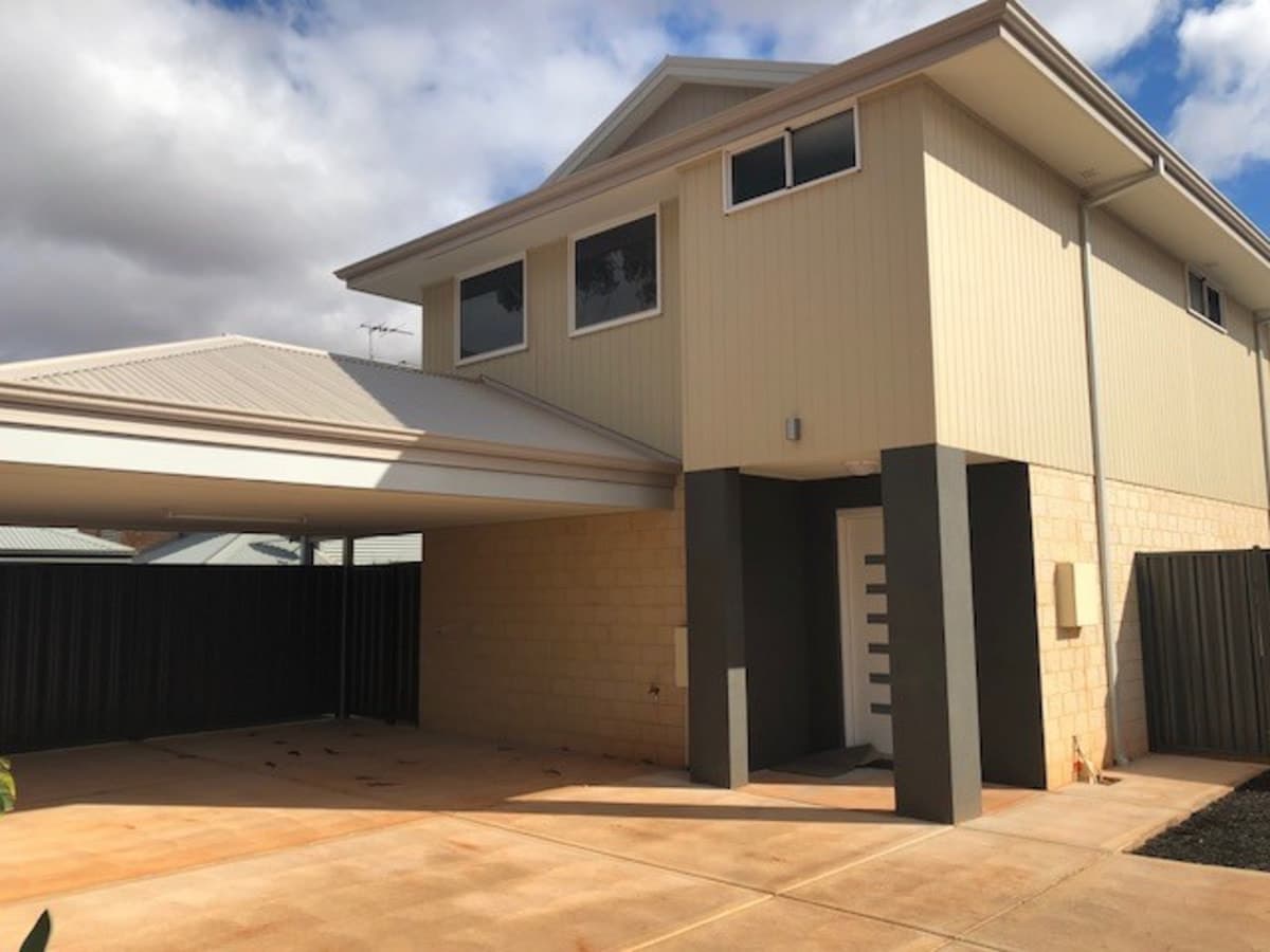 2/26 Bourke Street,
	
			
							Kalgoorlie
				
							
							WA
			6430, Kalgoorlie - Image 1