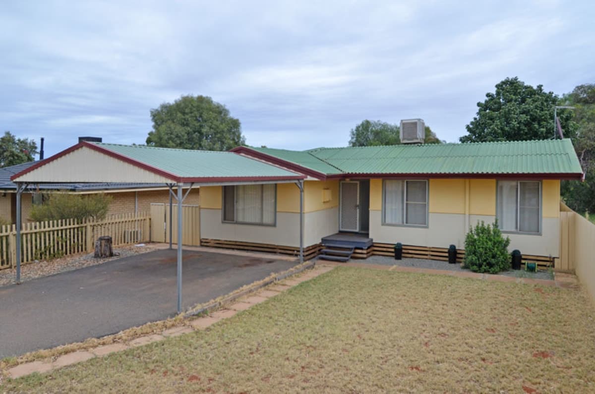 354 Piccadilly Street, West Lamington - Thumbnail 3