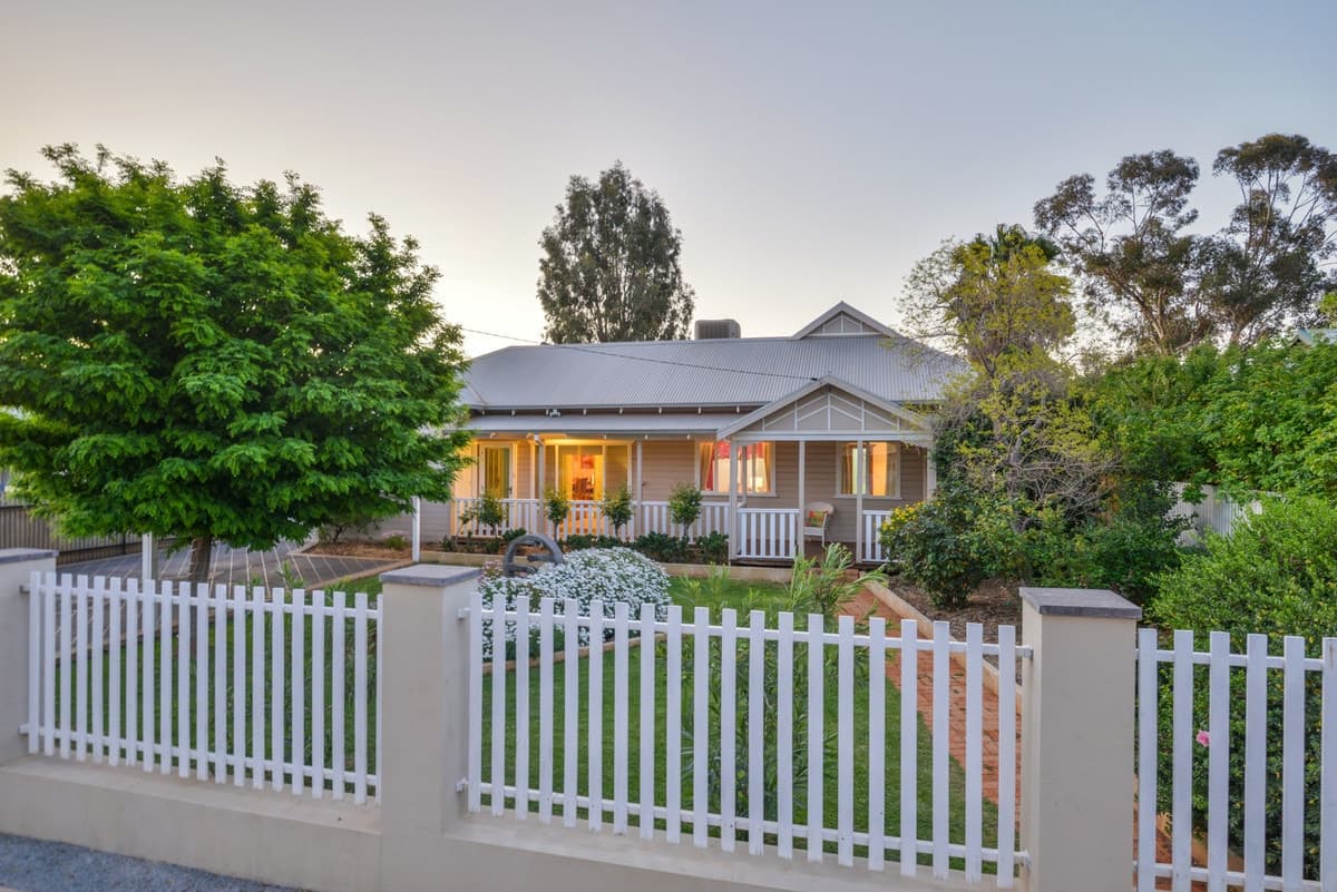 90 Campbell Street, Kalgoorlie - Image 1