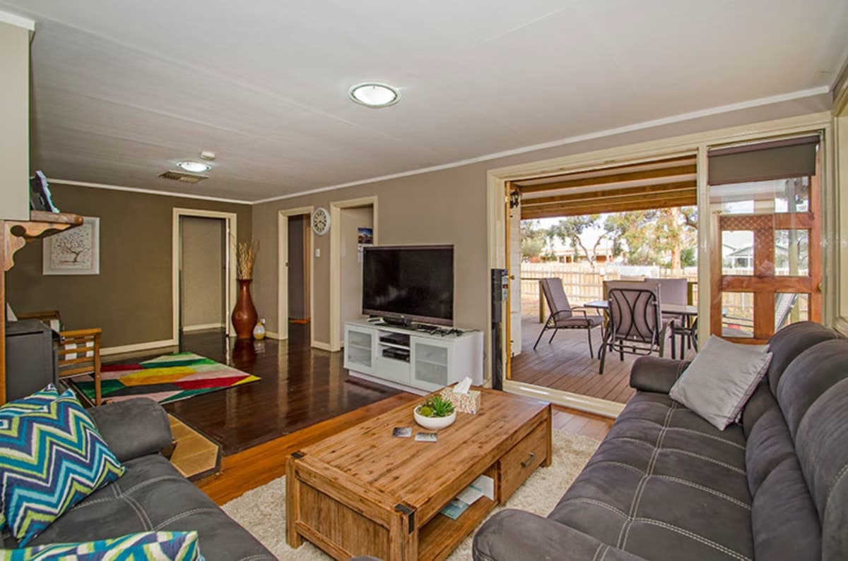 92 Ward Street,
	
			
							Lamington
				
							
							WA
			6430, Lamington - Thumbnail 6