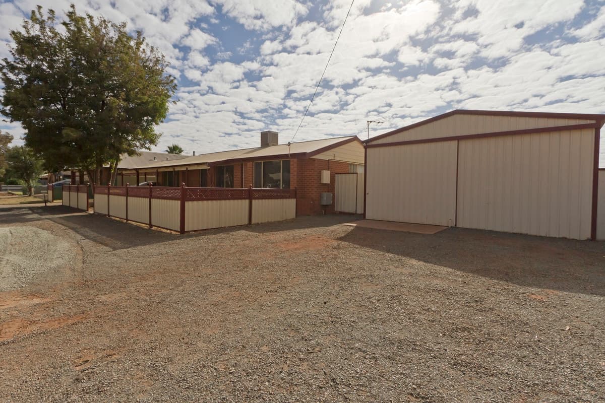 2 Burton Place, West Laminton,
	
			
							KALGOORLIE
				
							
							WA
			6430, Kalgoorlie - Thumbnail 2