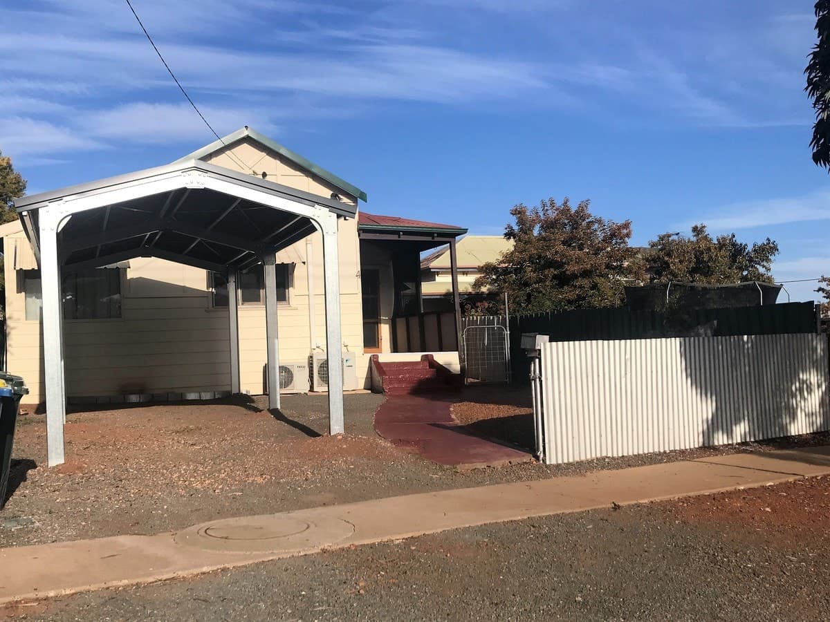 4 Gordon Street,
	
			
							KALGOORLIE
				
							
							WA
			6430, Kalgoorlie - Image 1